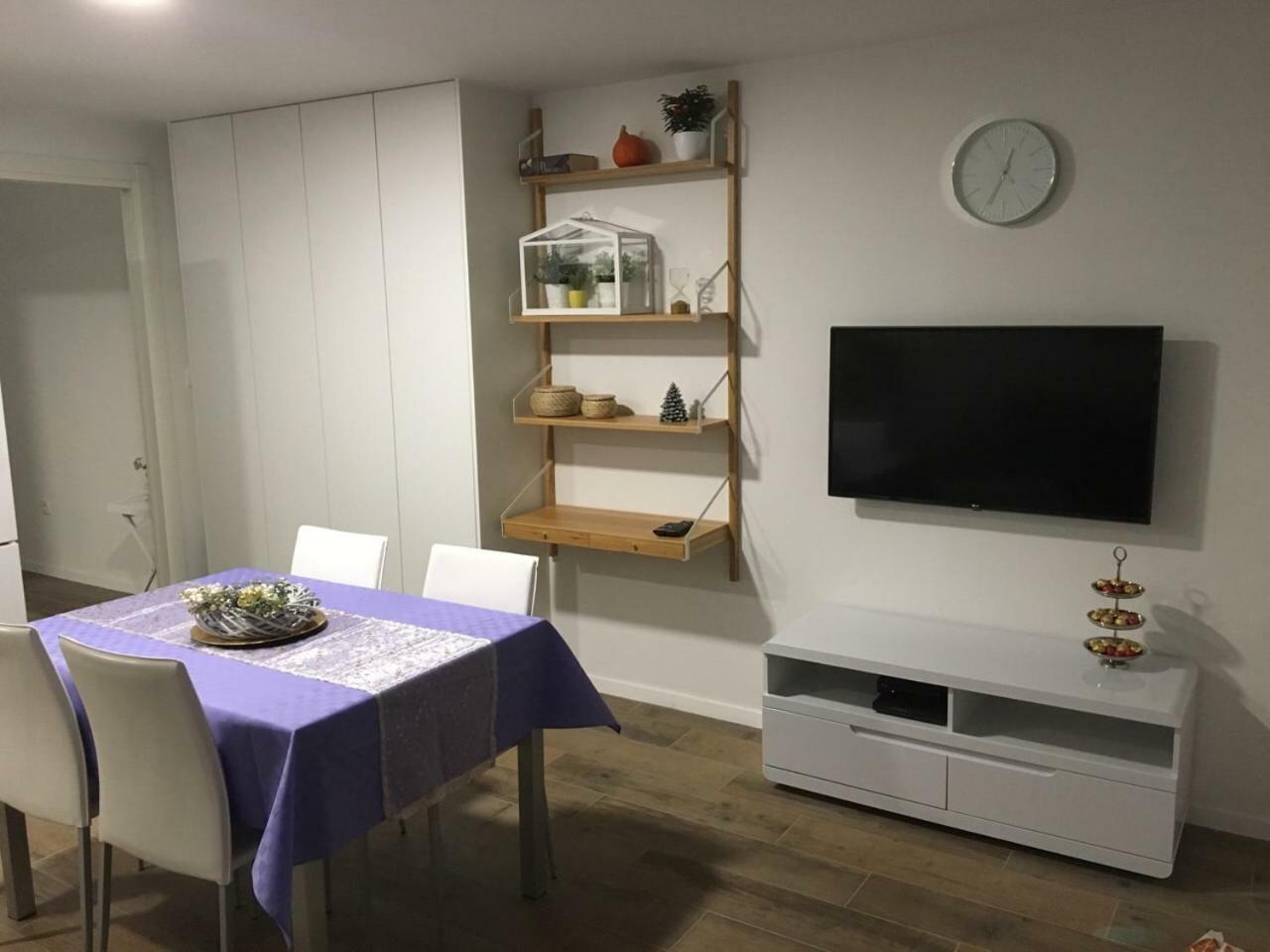 Narnia Apartment Split Luaran gambar