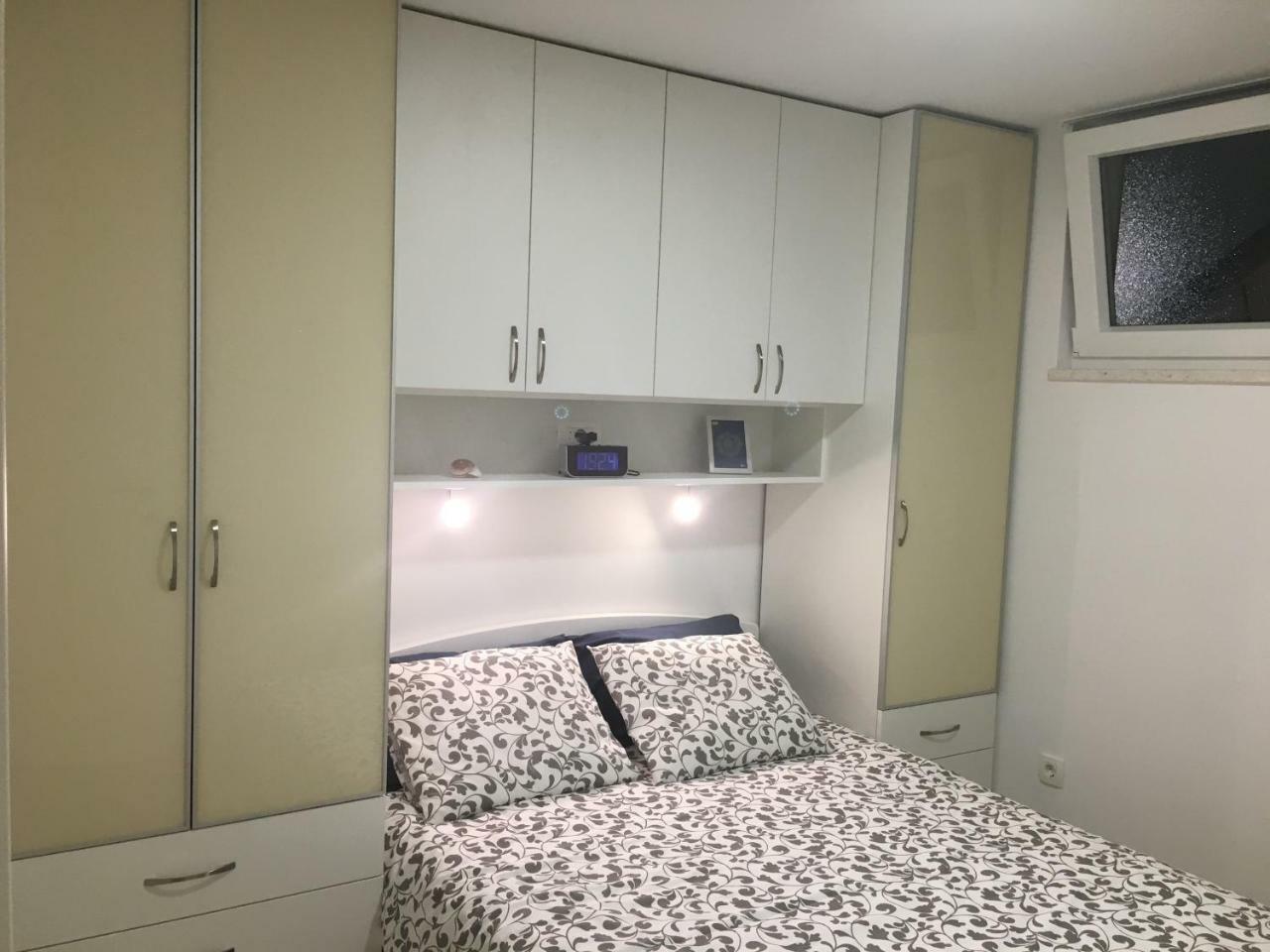 Narnia Apartment Split Luaran gambar