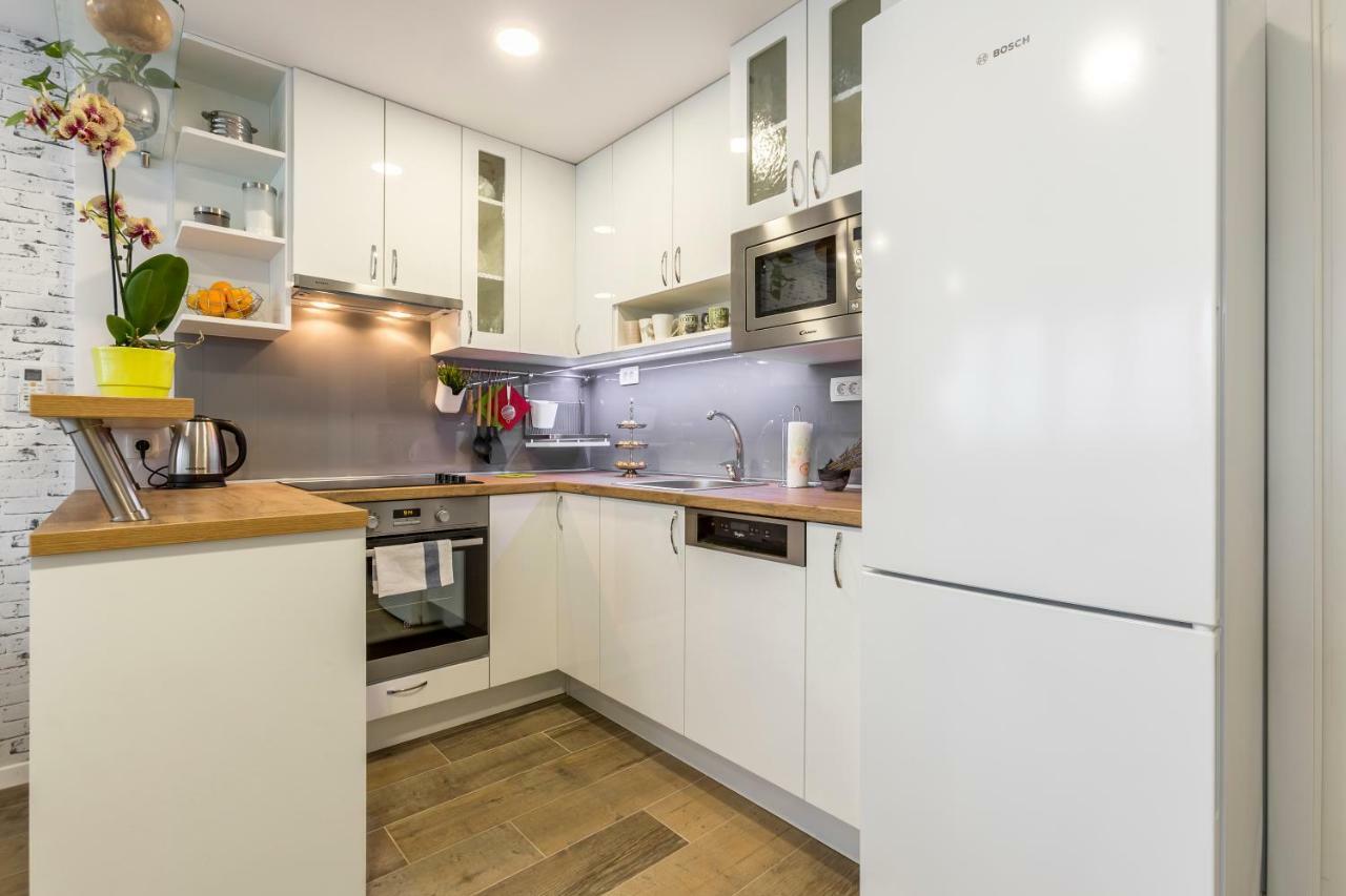 Narnia Apartment Split Luaran gambar