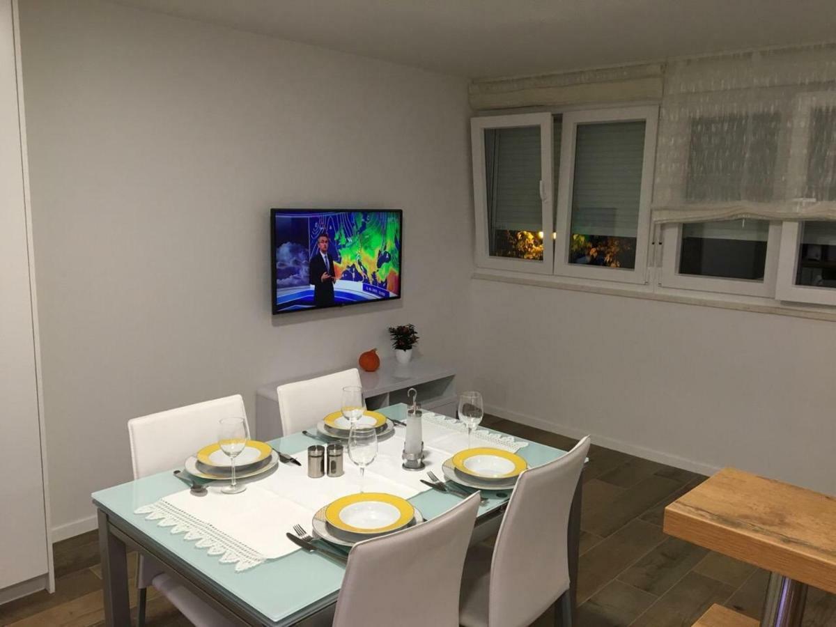 Narnia Apartment Split Luaran gambar