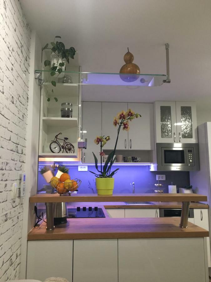 Narnia Apartment Split Luaran gambar