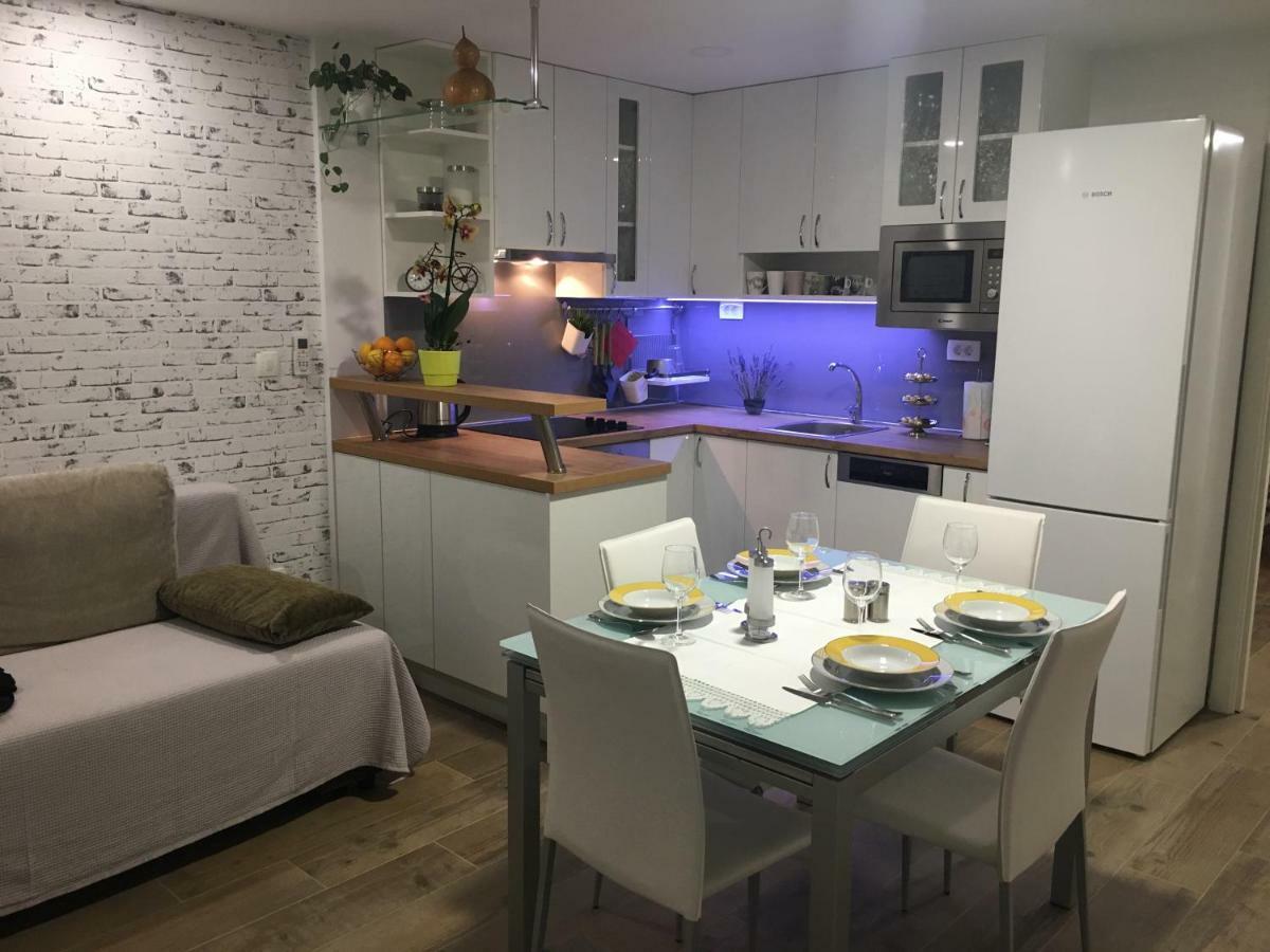 Narnia Apartment Split Luaran gambar