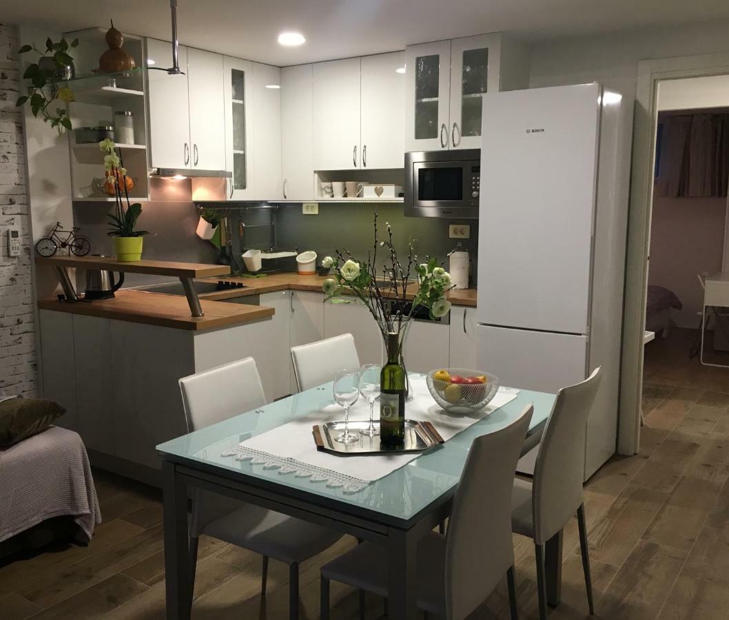 Narnia Apartment Split Luaran gambar